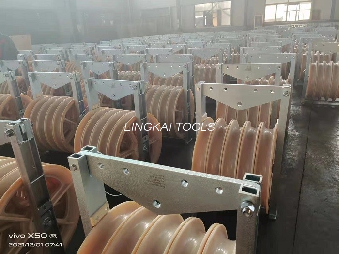 508 X 75 มม. สายส่งสามมัด Mc Nylon Conductor Stringing Pilot Block