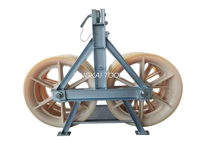 Tandem Stringing Blocks สำหรับการร้อยสายตัวนำไฟฟ้าสองและสามสาย