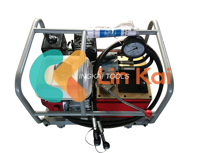 เครื่องมือจีบไฮดรอลิกแรงดัน 300T 70/94 MPa 22-35 มม. จังหวะสำหรับการบีบอัดงานหนัก