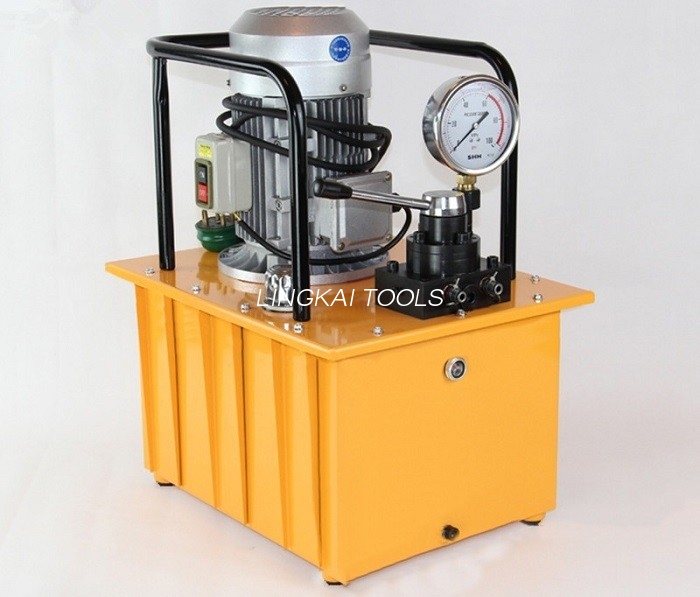 ปั๊มไฟฟ้าแรงดันสูงแบบ Single Action 220W / 380W 700 Bar 50HZ