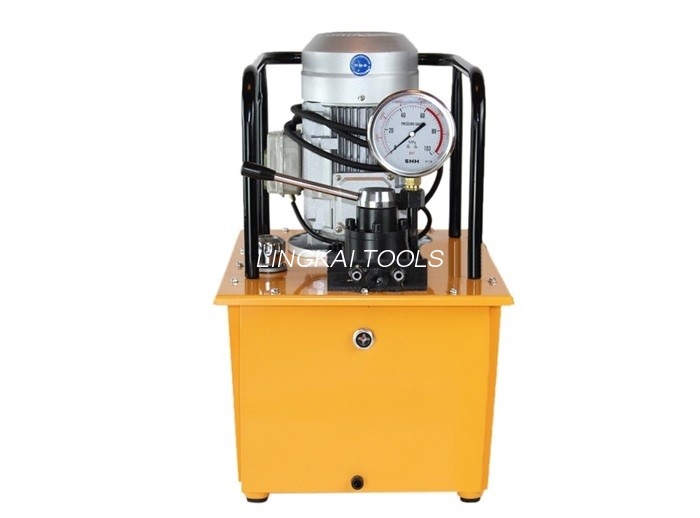 เครื่องมือการจีบแรงดันสูง 2.5 ลิตร / นาที / 70Mpa 0.75KW ปั๊มไฮดรอลิกขับเคลื่อนด้วยไฟฟ้า