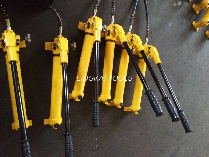 ปั๊มน้ำมันแบบแมนนวลเครื่องมือการจีบไฮดรอลิก 700 บาร์น้ำหนักสูง 70mpa แรงดันสูง